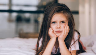 ცუდი ძილი და მისი ზეგავლენა ბავშვების ემოციურ გავითარებაზე